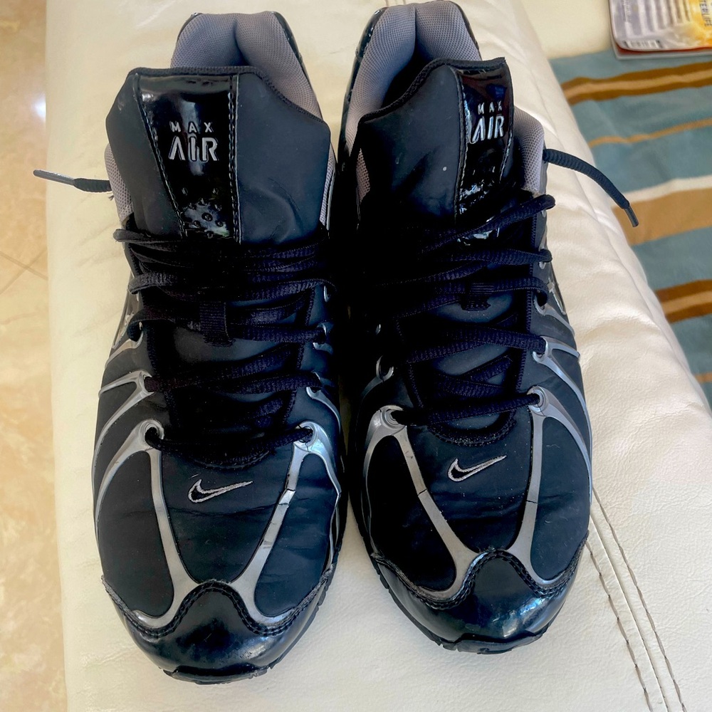 Nike Max Air Men's Black and Silver Athletic Shoes size 10